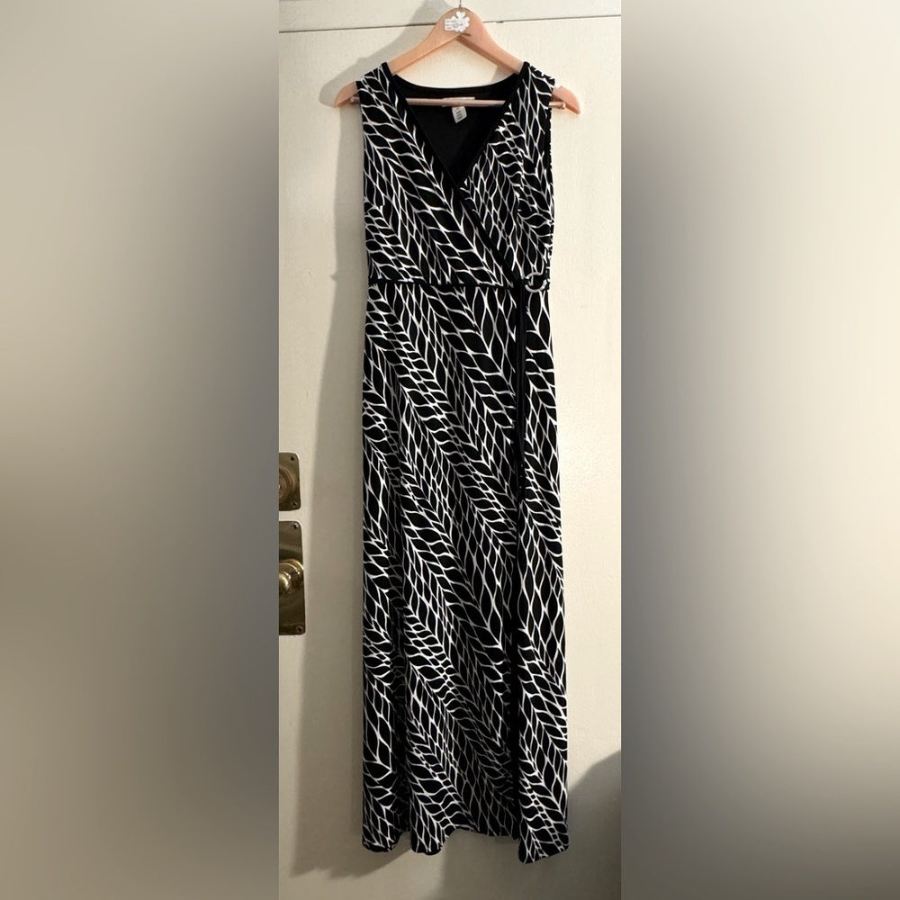 White House Black Market Leaf print Maxi Dress Size XS